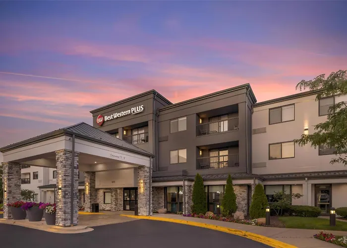 Western Elgin - Chicago Hotel West Dundee