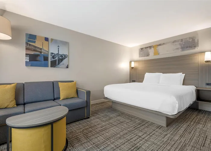Western Elgin - Chicago Hotel West Dundee