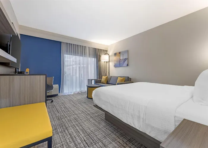 Western Elgin - Chicago Hotel