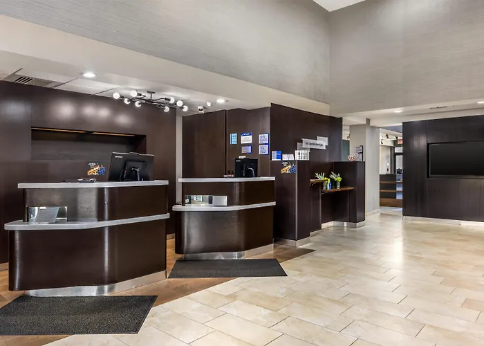 Western Elgin - Chicago Hotel West Dundee