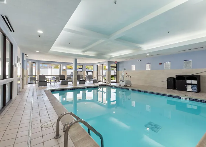 Western Elgin - Chicago Hotel West Dundee